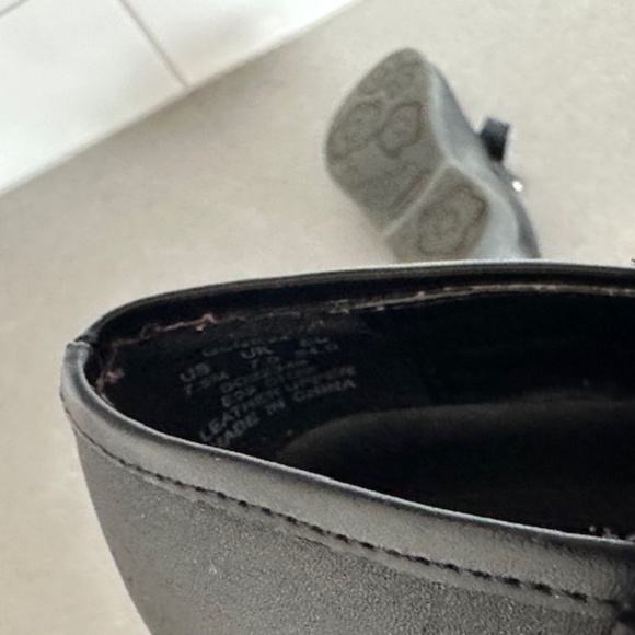 Gap/Old Navy Bundle Toddler Size 7 Sandals/Flats-Excellent Condition! - Picture 9 of 13